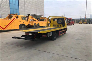 尖山非事故拖车