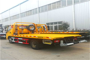 尖山附近拖车救援搭电